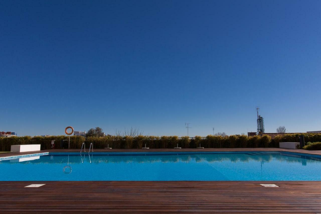 Charming Apartment With Balcony & Pool Lisboa エクステリア 写真